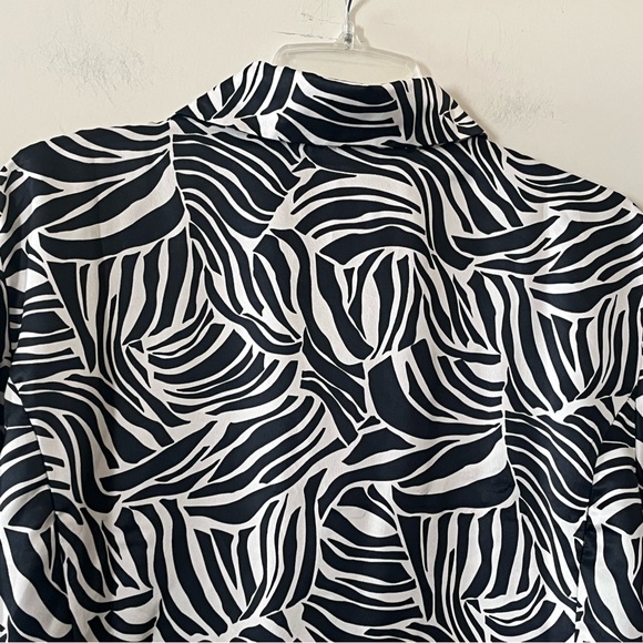 NWOT East 5th Brand Black & White Button-Up Shirt Women’s Size 18 - Picture 3 of 16